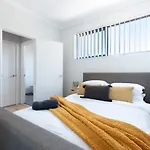Cozy Lovely 2Bdrm Walk To River