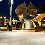Melville Oasis