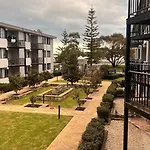 Melville Oasis