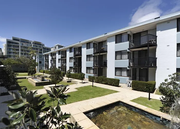 Lodestar Waterside Apartments