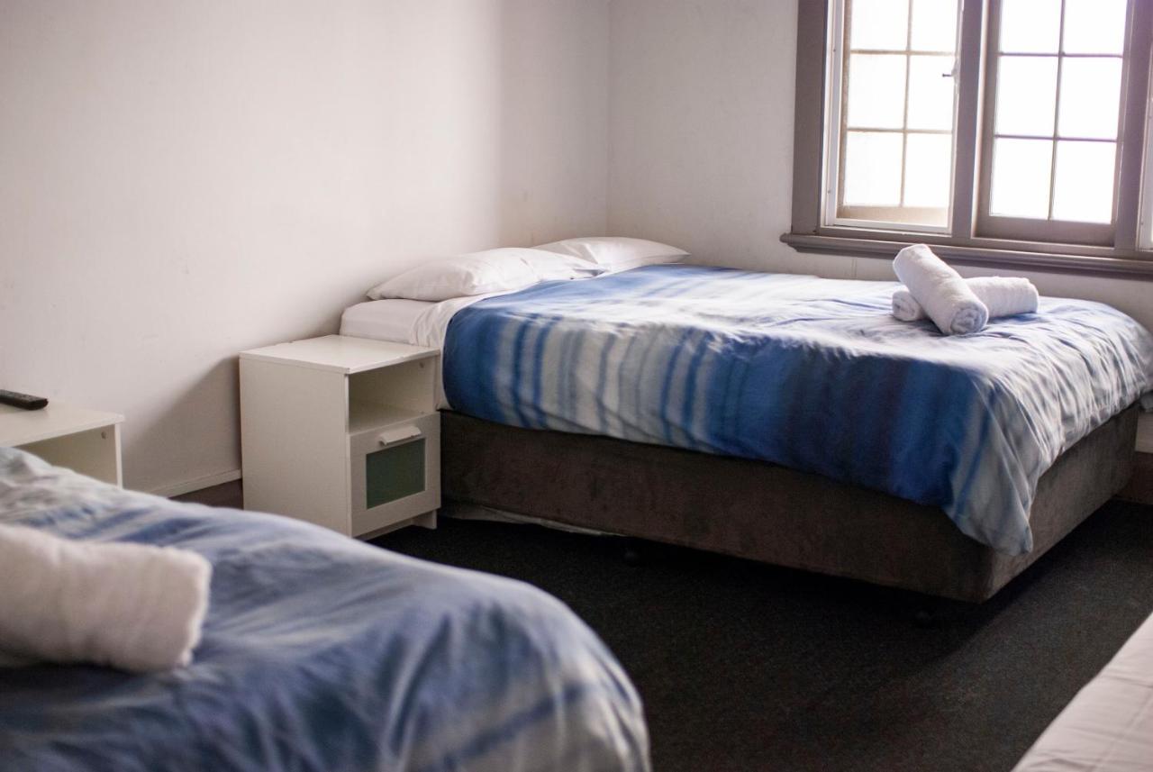 Hostel The Emperors Crown Hostel Valid Passport Required To Check In Perth