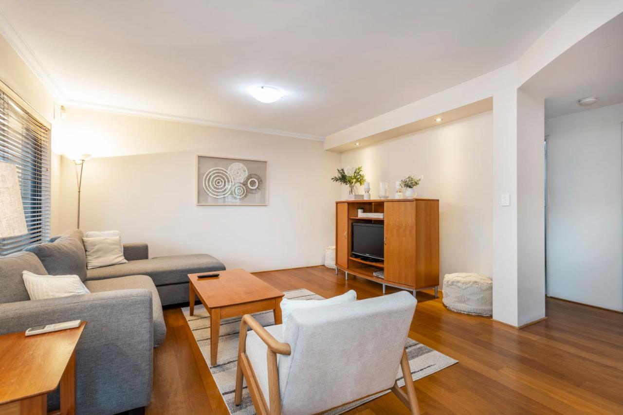 Coode Street Townhouse - Executive Escapes Villa Perth