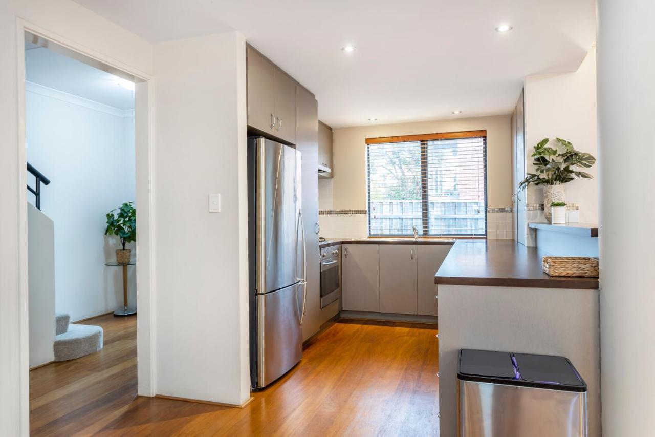 Coode Street Townhouse - Executive Escapes Villa