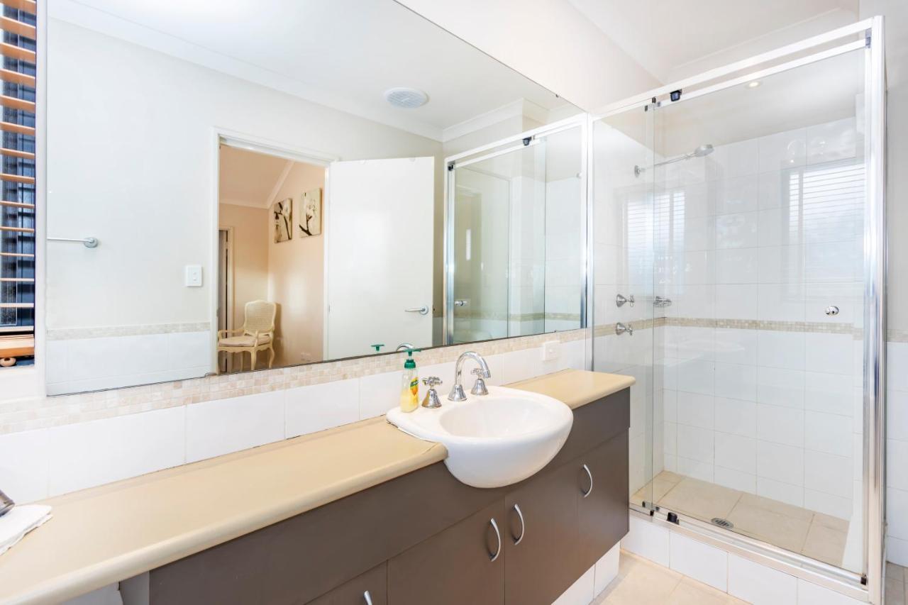 Coode Street Townhouse - Executive Escapes Villa Perth