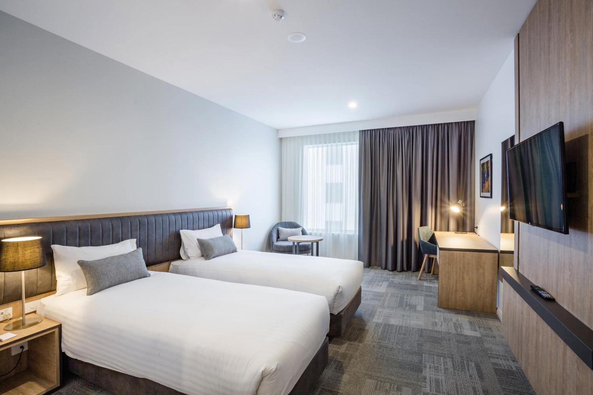 Ingot Perth, Ascend Collection Hotel 4*