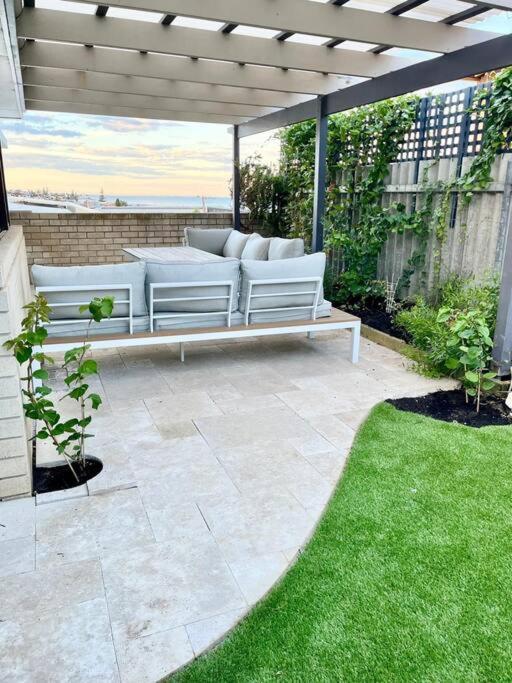 Holiday home Dolce Vista - North Coastal Haven Perth