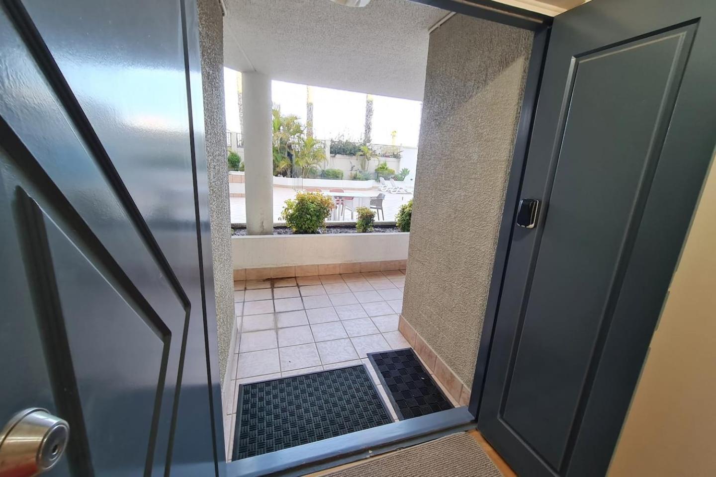 Apartment Clifton On Scarborough - Absolute Beachfront Perth