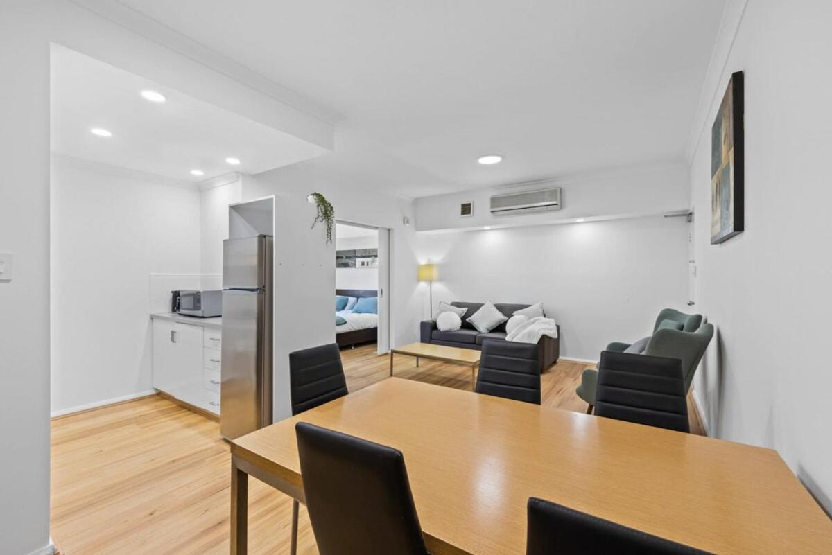 Apartment Renovated Family With Pool & Wifi *