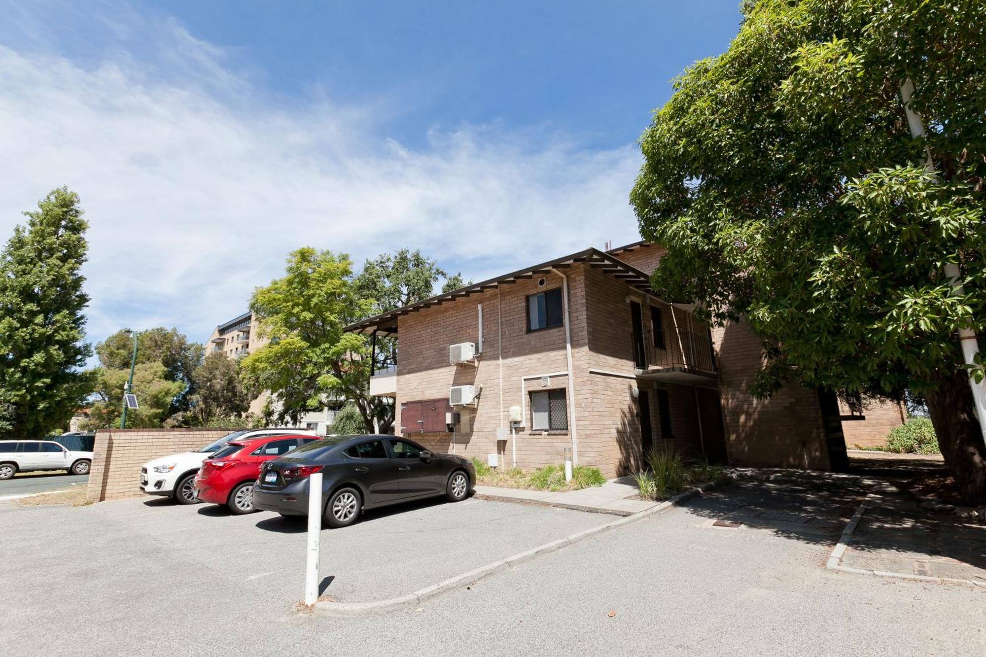 9 South Apartment