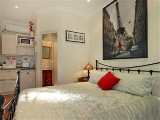 Above Bored Bed & Breakfast Perth