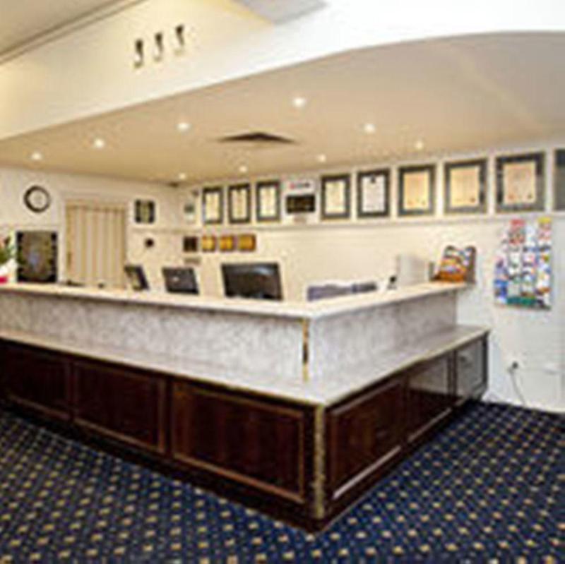 Hotel Comfort Wentworth Plaza