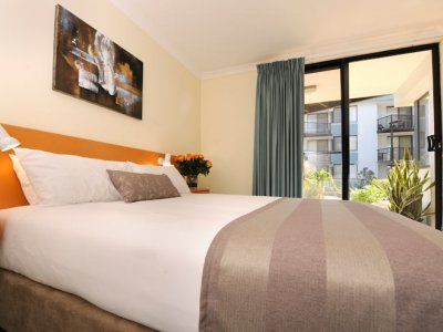 Lodestar Waterside Aparthotel