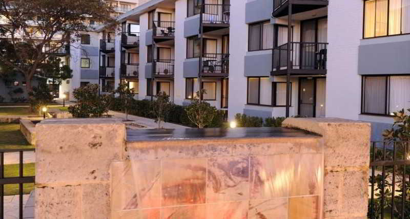 Lodestar Waterside 4*