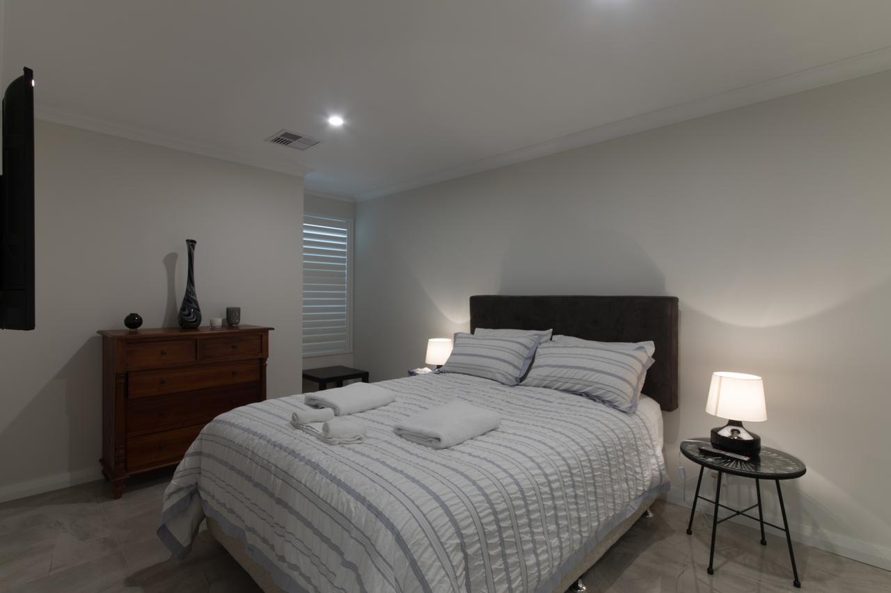 Epsom On Swan (adults Only) Bed & Breakfast
