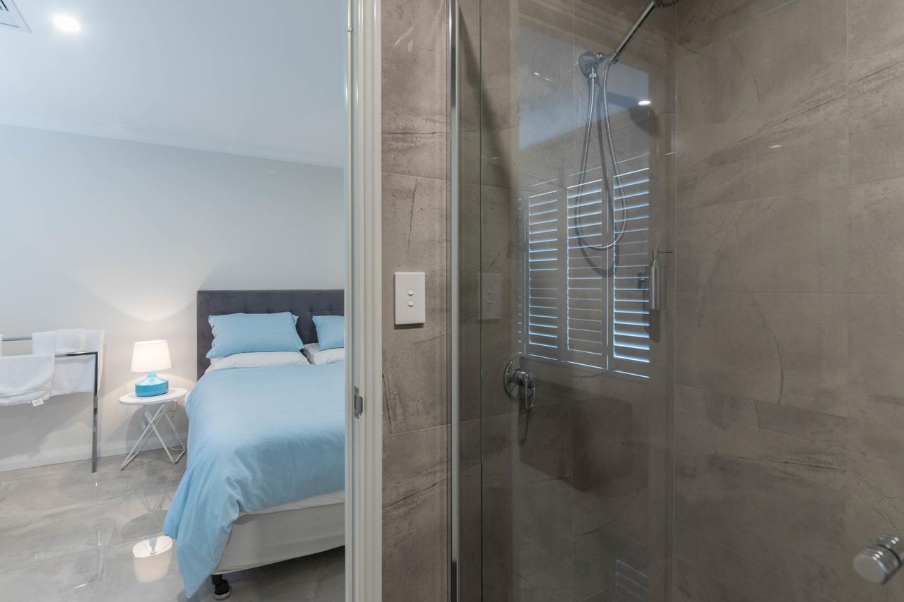 Bed & Breakfast Epsom On Swan (adults Only)
