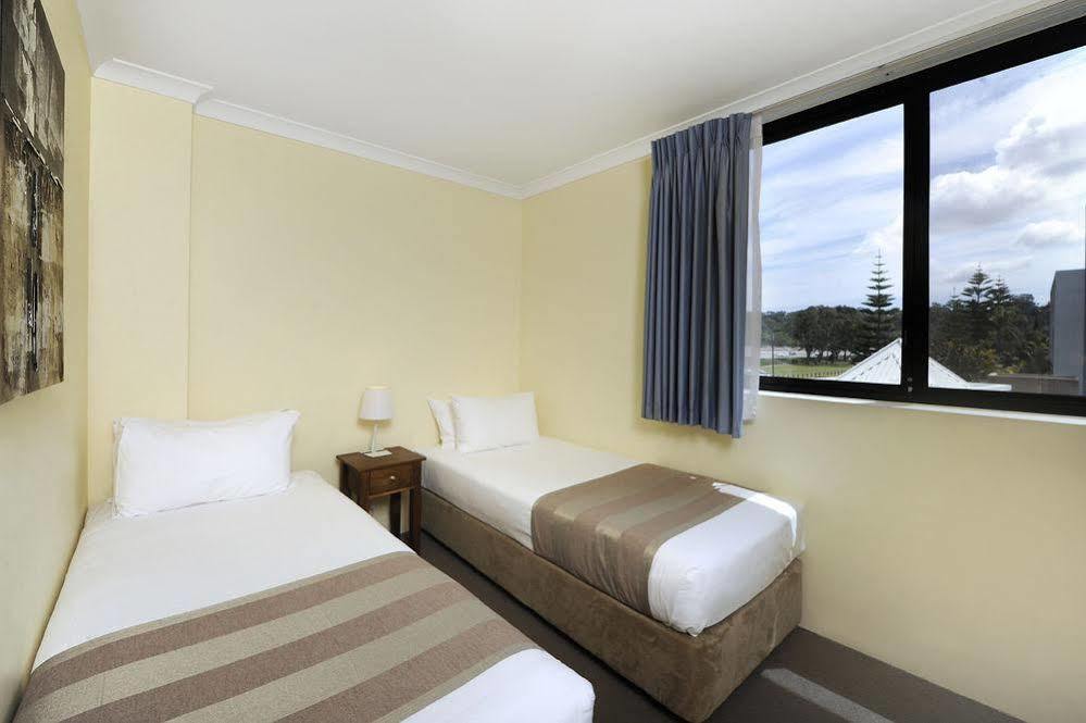 Aparthotel Lodestar Waterside 4*