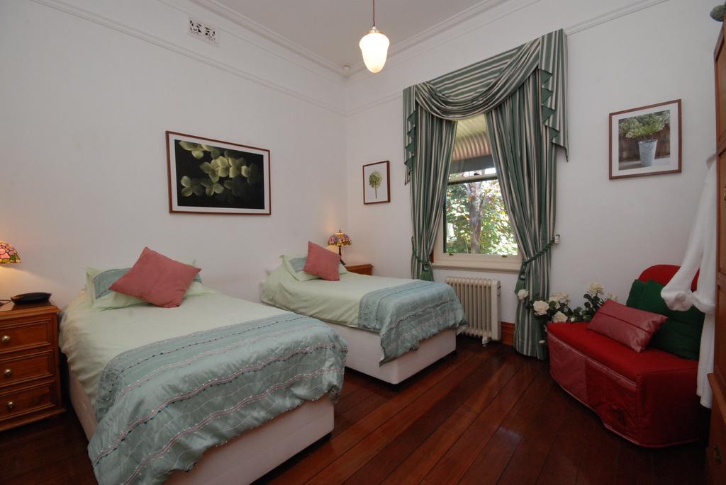 Above Bored Bed & Breakfast Perth