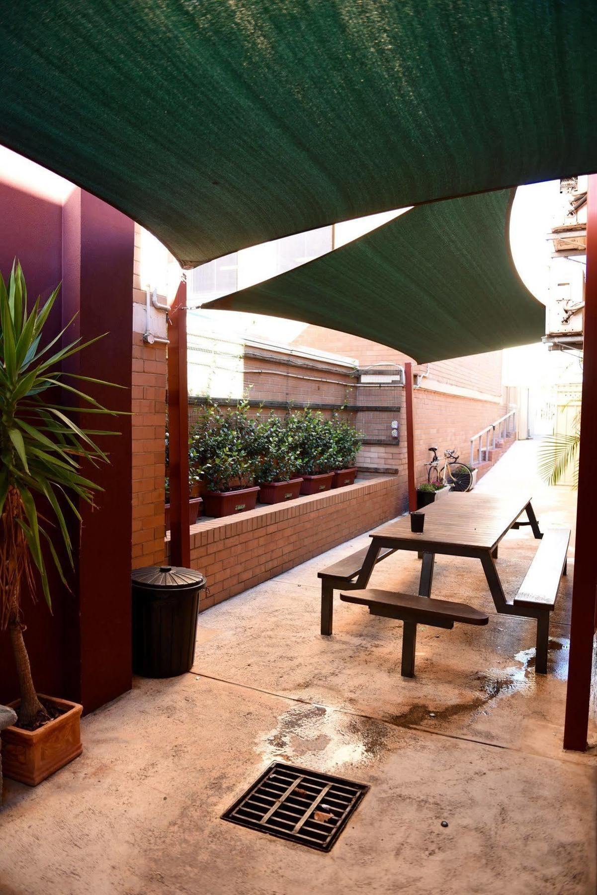 Hostel The Emperors Crown Hostel Valid Passport Required To Check In
