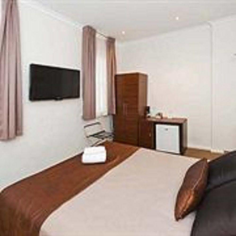 Comfort Wentworth Plaza