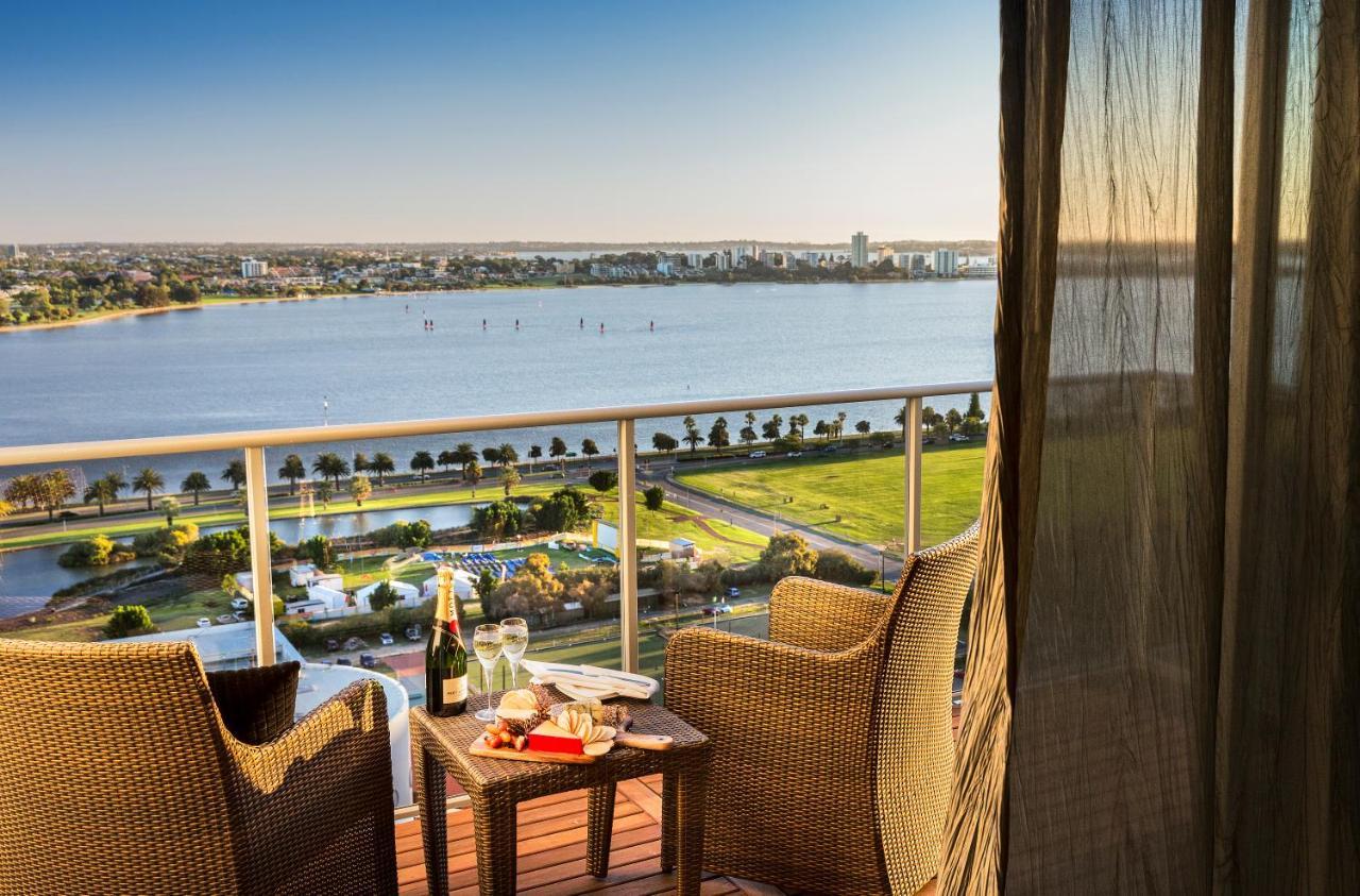 Aparthotel Fraser 5*