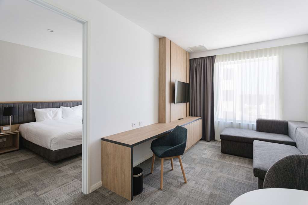 Ingot Perth, Ascend Collection Hotel 4*