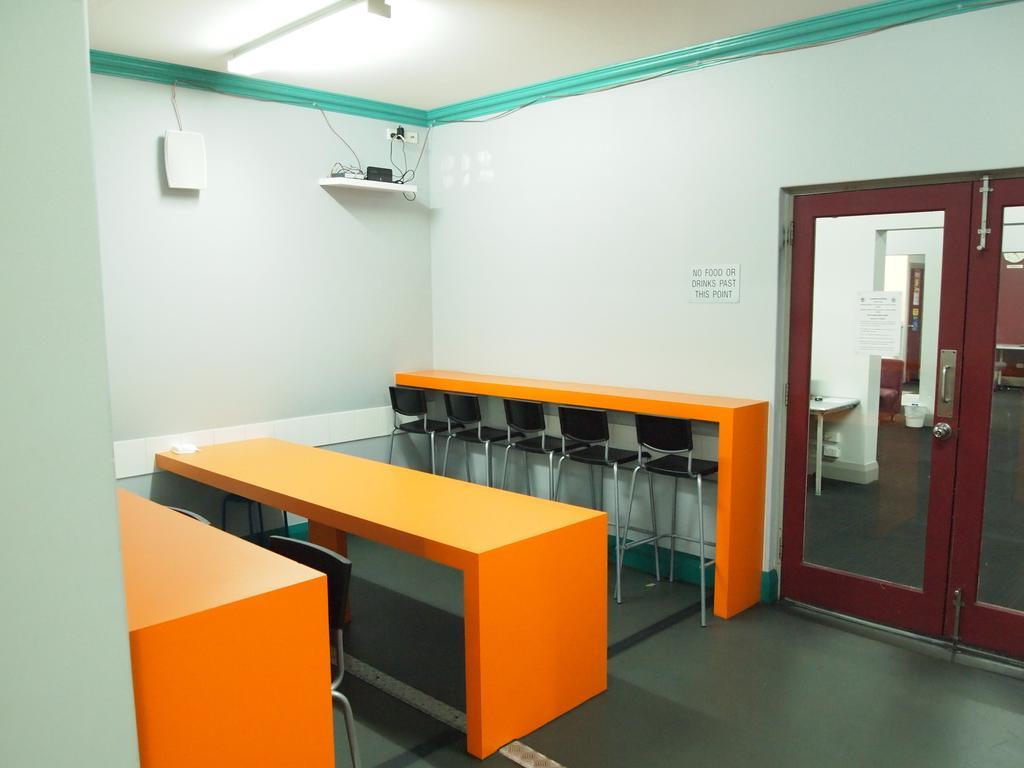 Hostel The Emperors Crown Hostel Valid Passport Required To Check In
