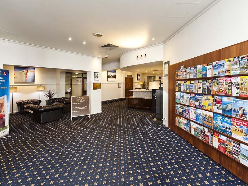 Hotel Comfort Wentworth Plaza 3*