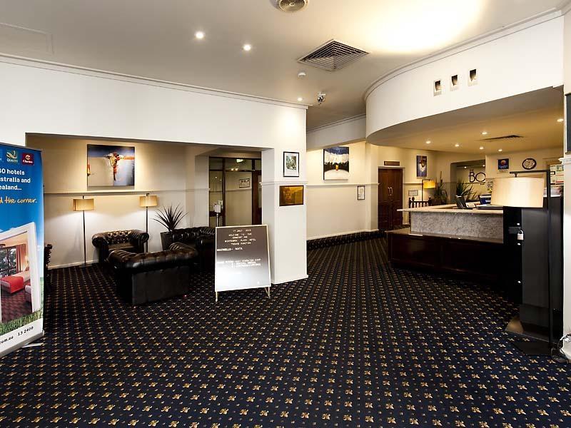 Hotel Comfort Wentworth Plaza