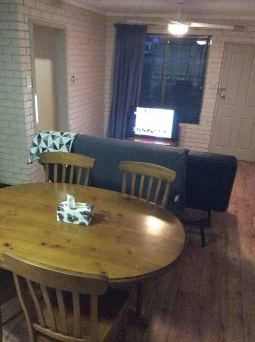 Apartment Affordable Close To City And Beaches Perth
