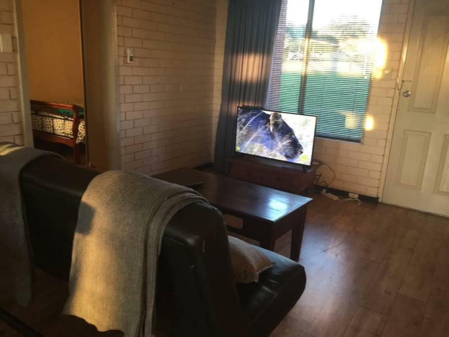 Affordable Close To City And Beaches *