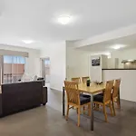 Urban Apt In The Heart Of Northbridge