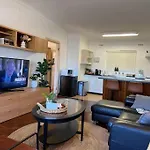 Humble & Cosy, In The Heart Of East Vic Park