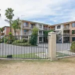 Apartment 8 Burswood