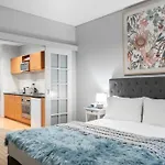 708 Enchanting Urbanoasis 1Brbalconycbd