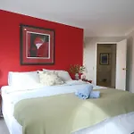 Airport 6Br Haven - Quiet Yard & Ac