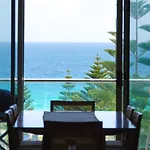 Scarborough Luxury Retreat