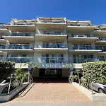 Scarborough Luxury Retreat
