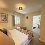 1 West Leederville Nestclose To Cbd & Sjog Hosp
