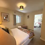 1 West Leederville Nestclose To Cbd & Sjog Hosp