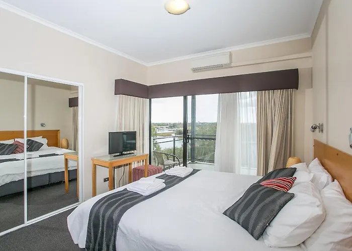 Perth Ascot Sub Penthouse Spectacular 240 Degree River And City Views ,