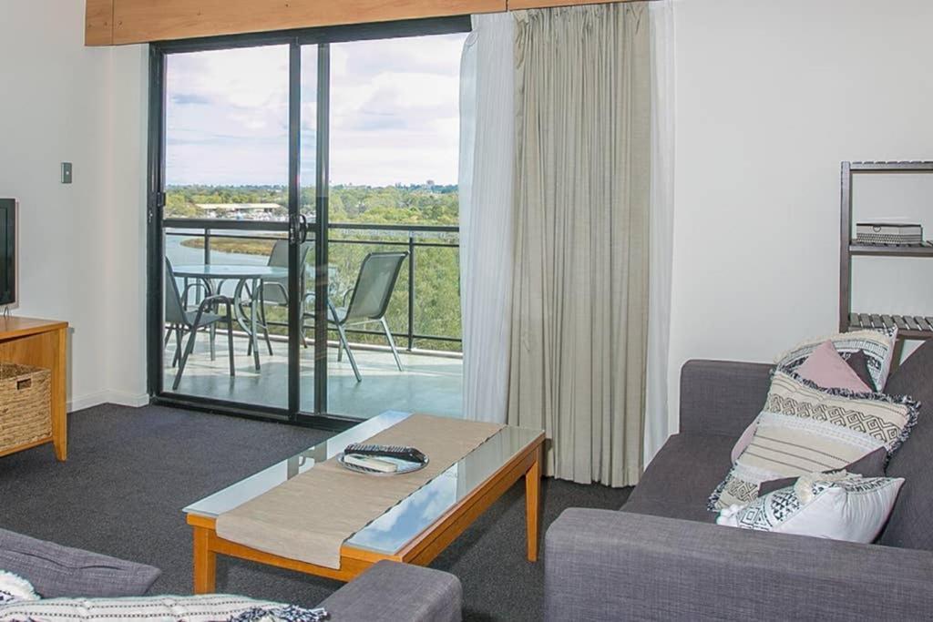Apartment Ascot Sub Penthouse Spectacular 240 Degree River And Views ,