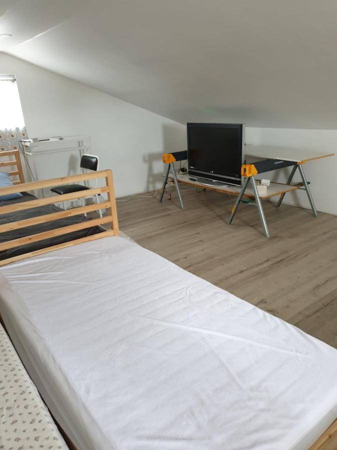 Guest house Dianella Budget Happy Place To *