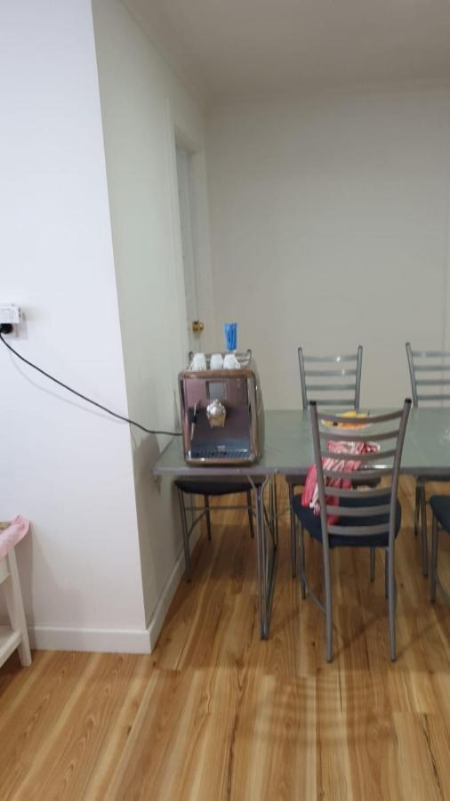 Guest house Dianella Budget Happy Place To Perth