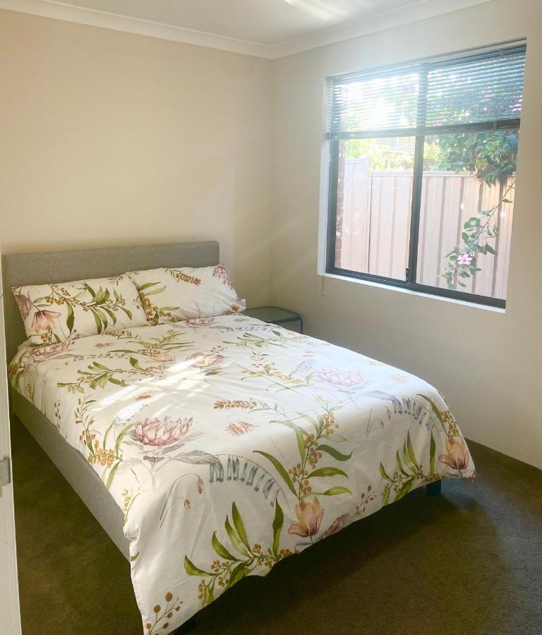 Homestay Luxury Affordable At Belmont!!