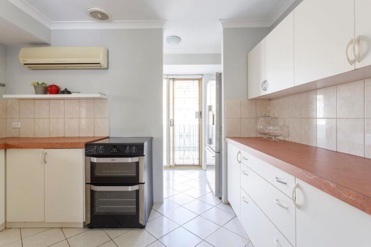 Private In St Perth