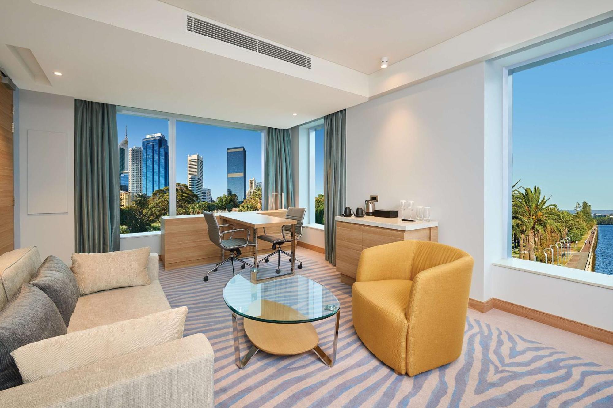 Doubletree By Hilton Waterfront Hotel Perth