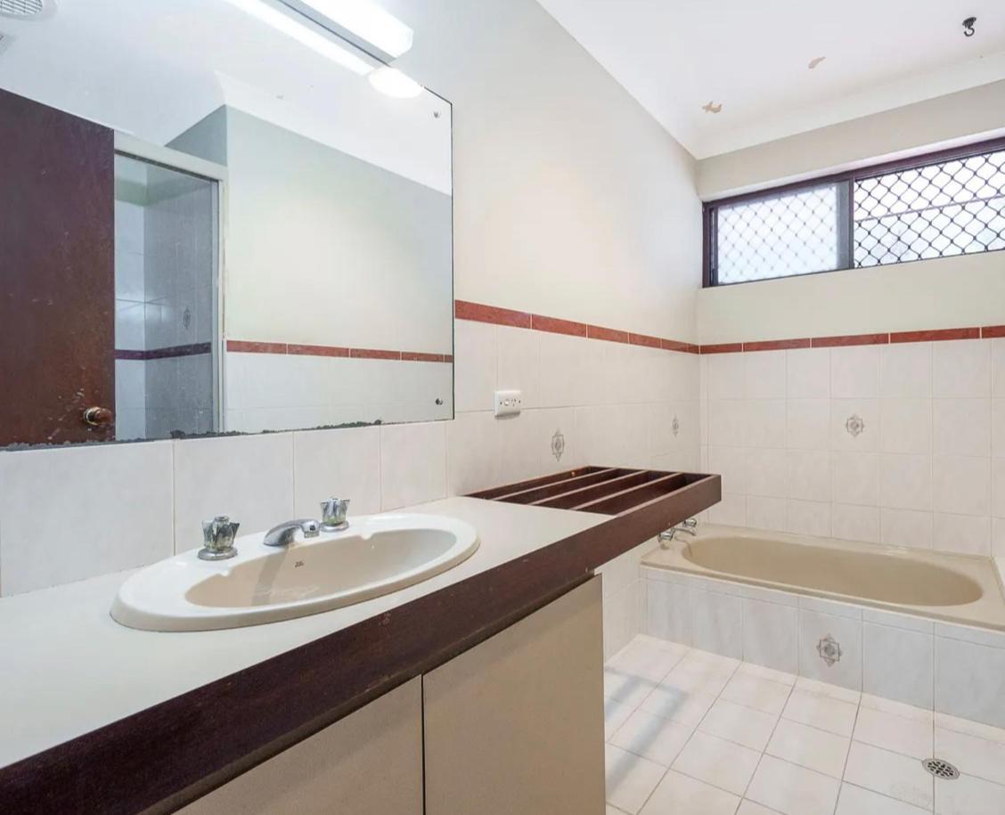 Homestay Affordable Beautiful Queen Bedroom Near Swan River Fremantle *