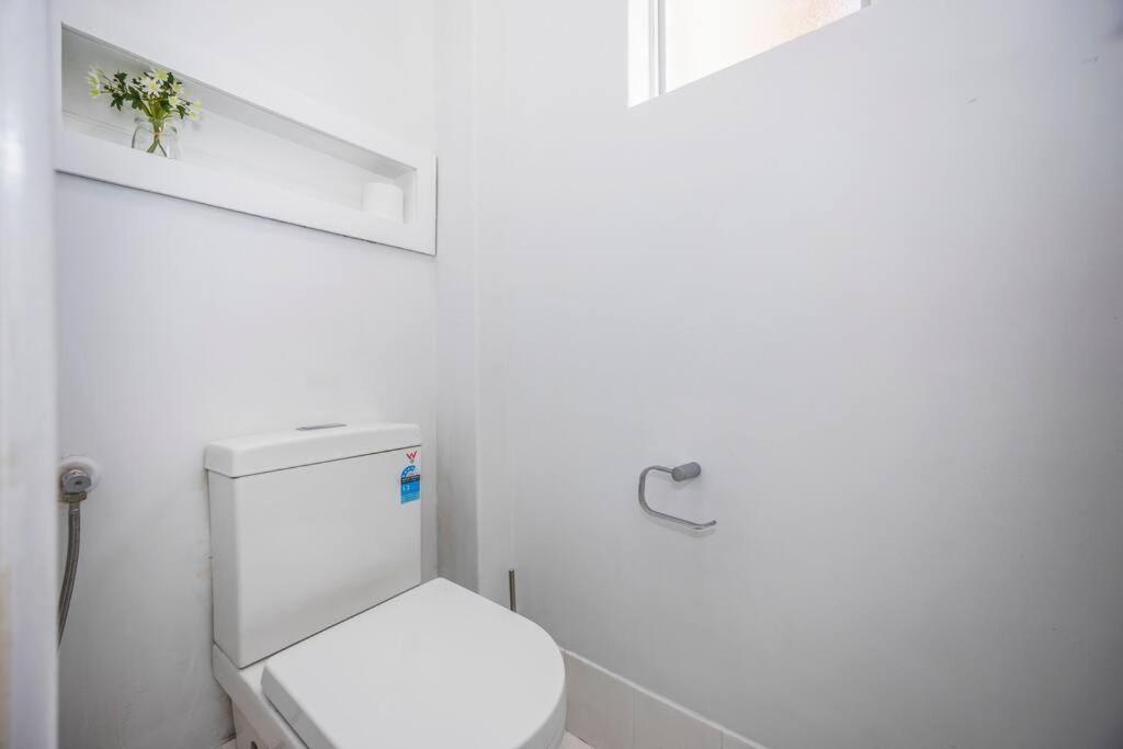 8 Burswood Motel
