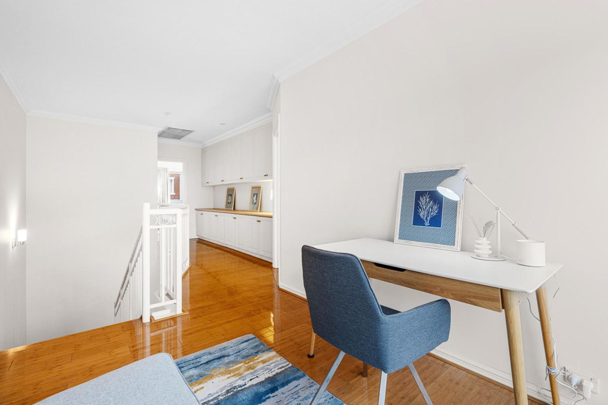 East Luxury Waterfront Retreat Perth