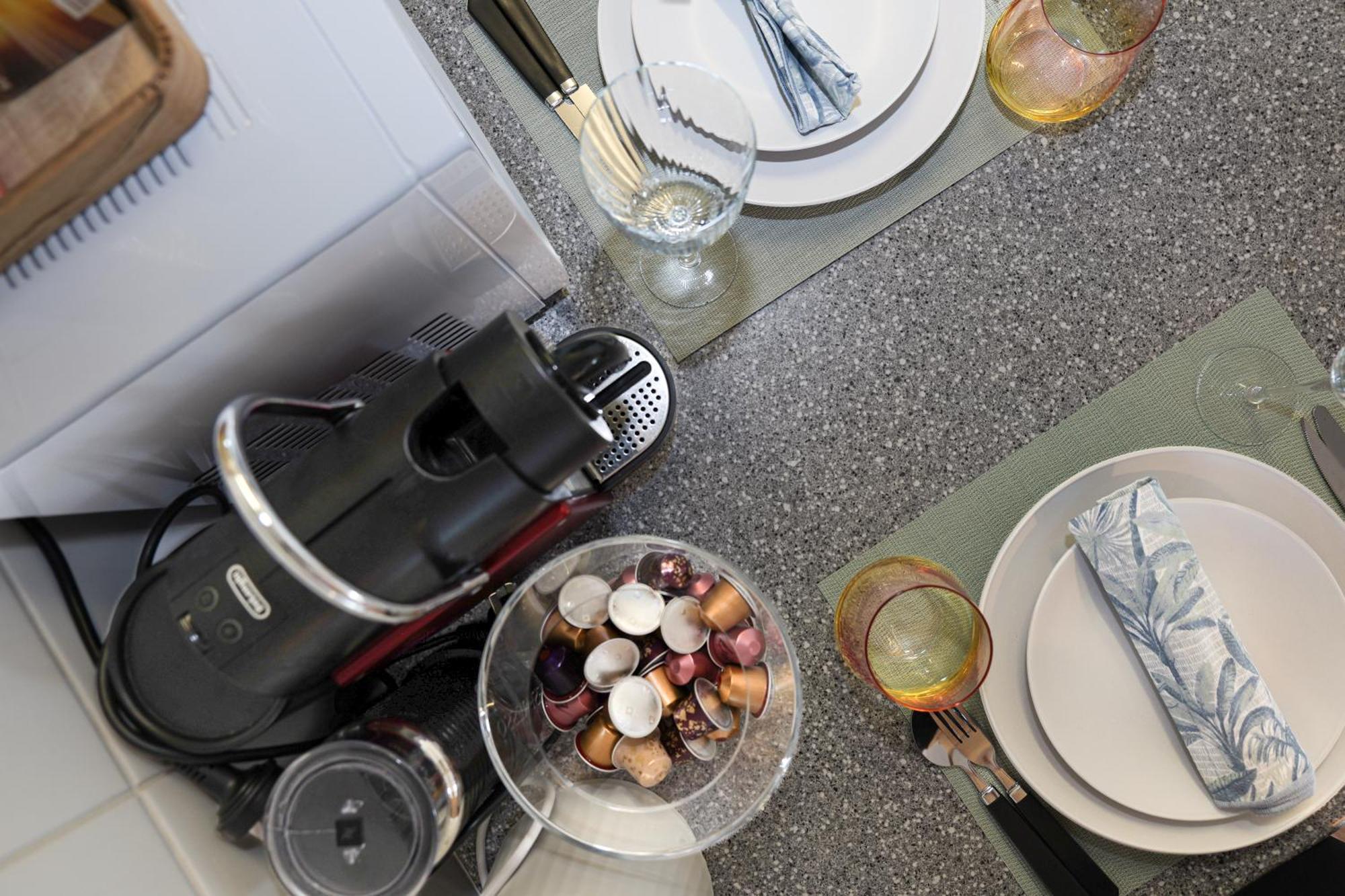 B1 Airport Haven - Free Parking & Modern Serenity * Perth